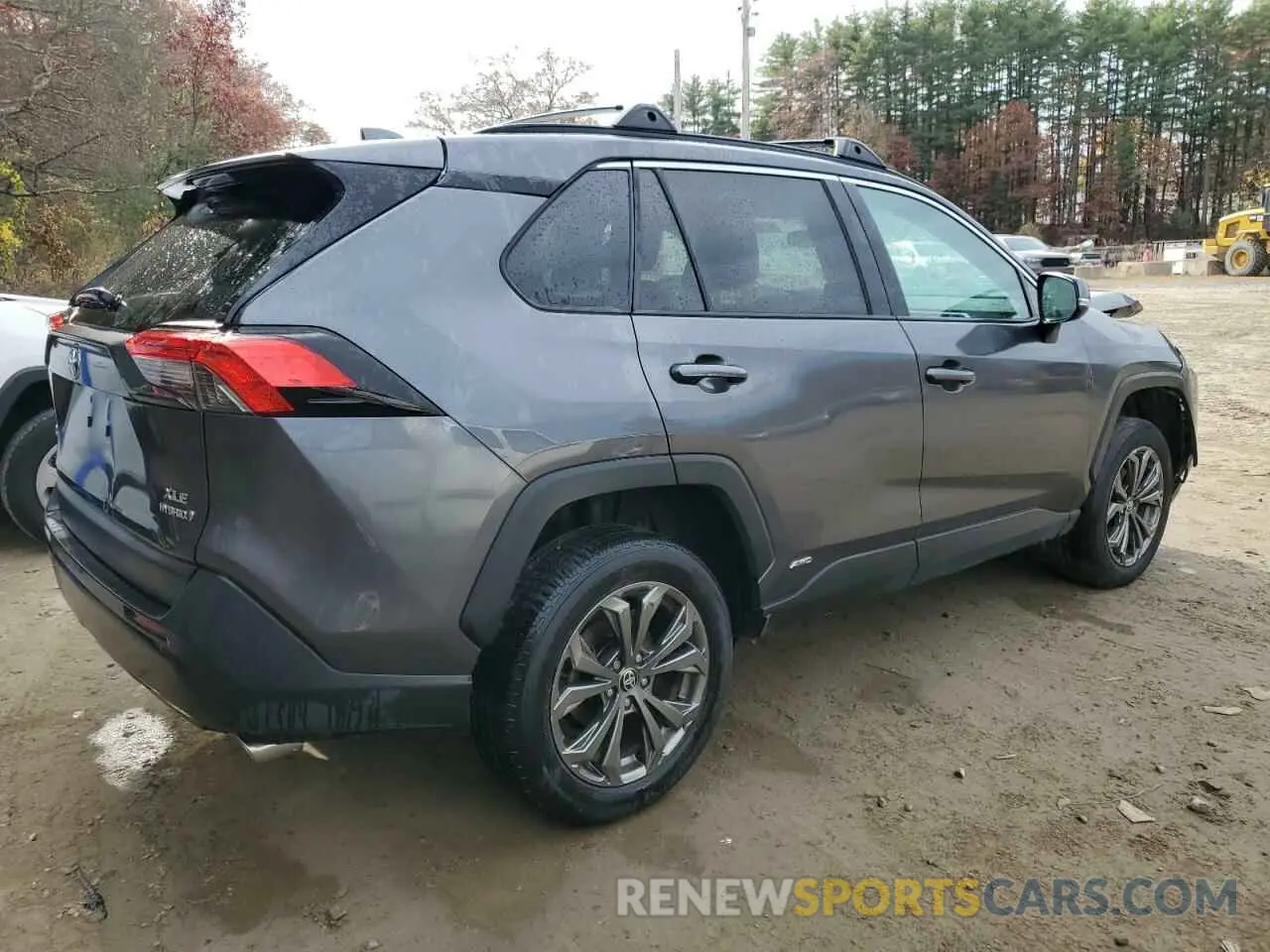 3 Photograph of a damaged car 4T3B6RFV8NU079435 TOYOTA RAV4 2022