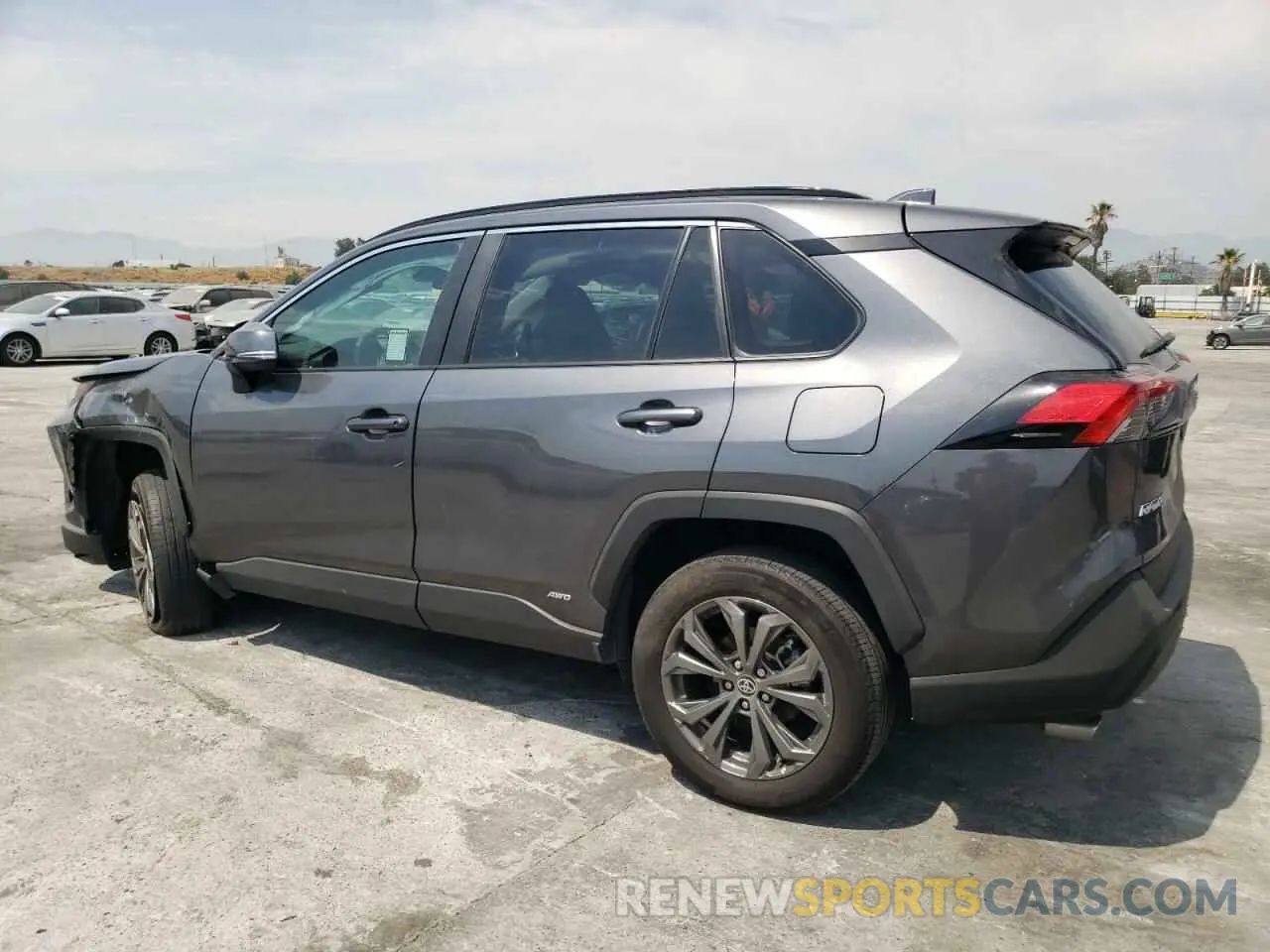 2 Photograph of a damaged car 4T3B6RFV8NU099555 TOYOTA RAV4 2022