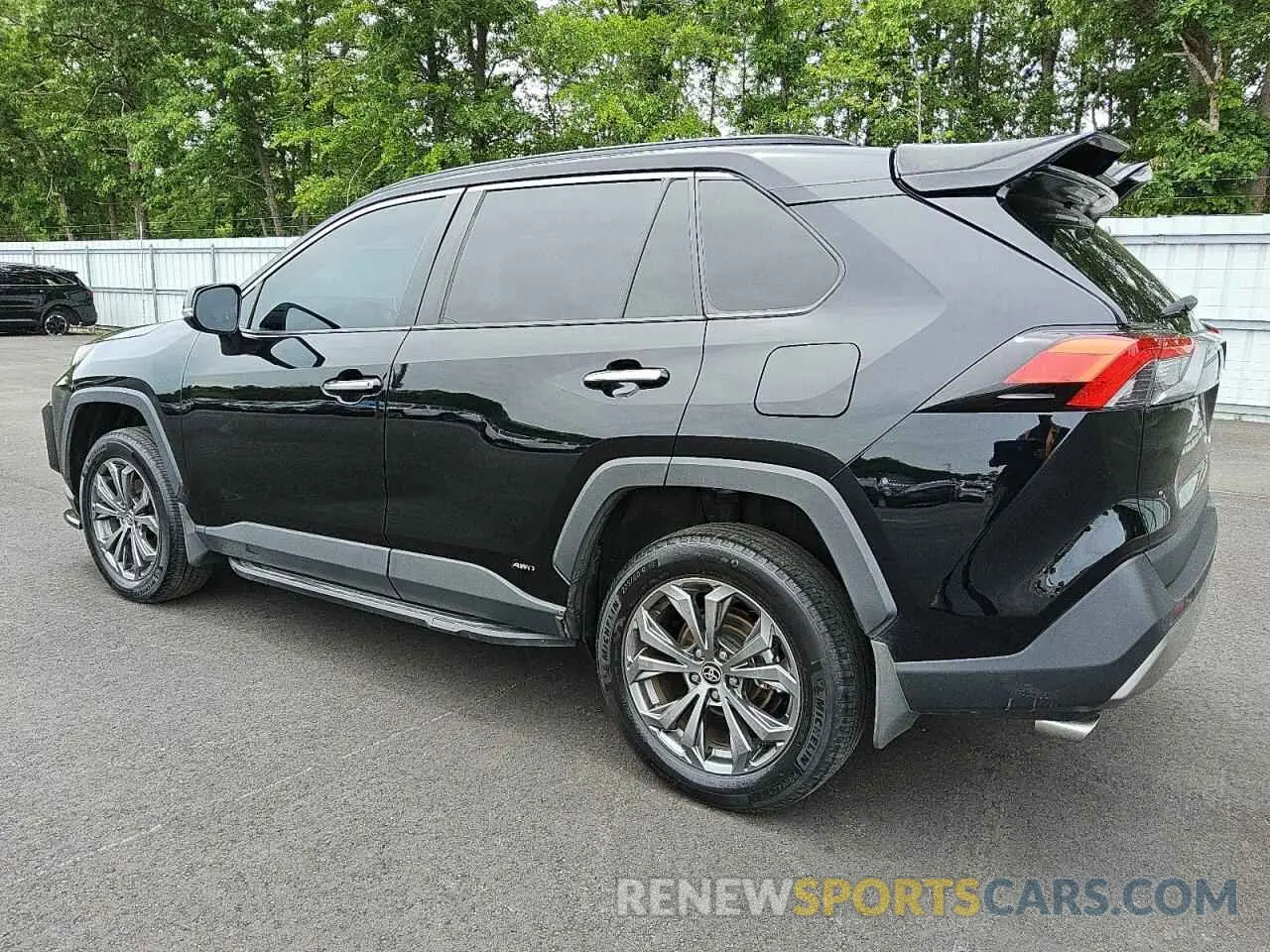 2 Photograph of a damaged car 4T3D6RFV4NU097097 TOYOTA RAV4 2022