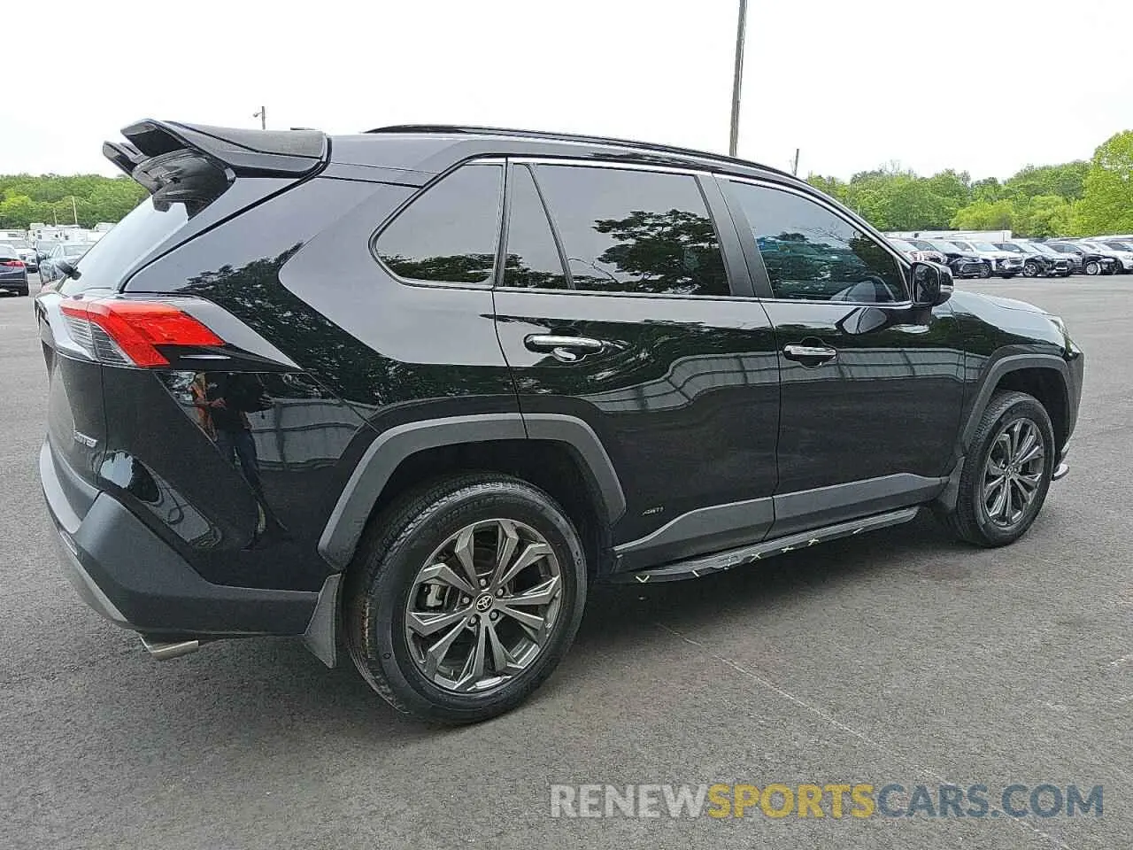 3 Photograph of a damaged car 4T3D6RFV4NU097097 TOYOTA RAV4 2022