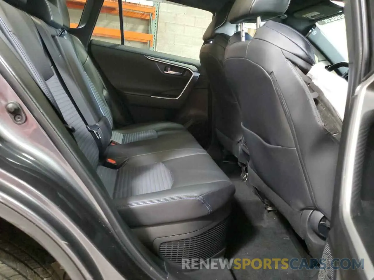 10 Фотография поврежденного автомобиля 4T3E6RFV1NU096090 TOYOTA RAV4 2022