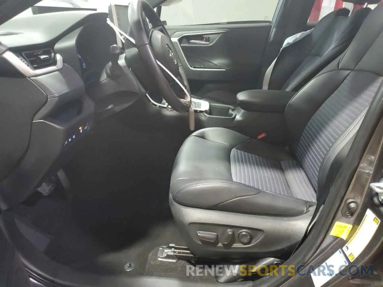 7 Фотография поврежденного автомобиля 4T3E6RFV1NU096090 TOYOTA RAV4 2022