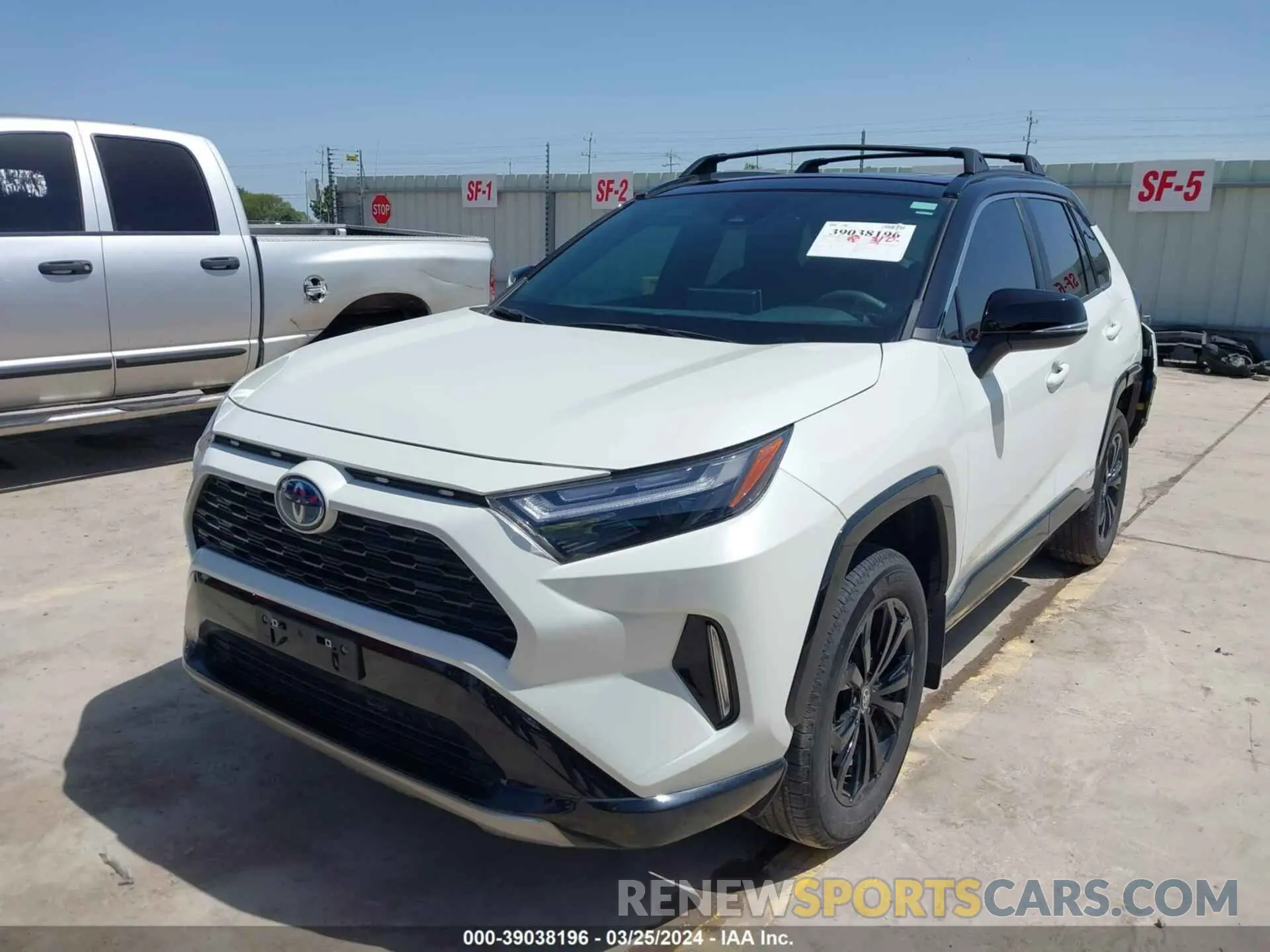 2 Photograph of a damaged car 4T3E6RFV2NU099113 TOYOTA RAV4 2022