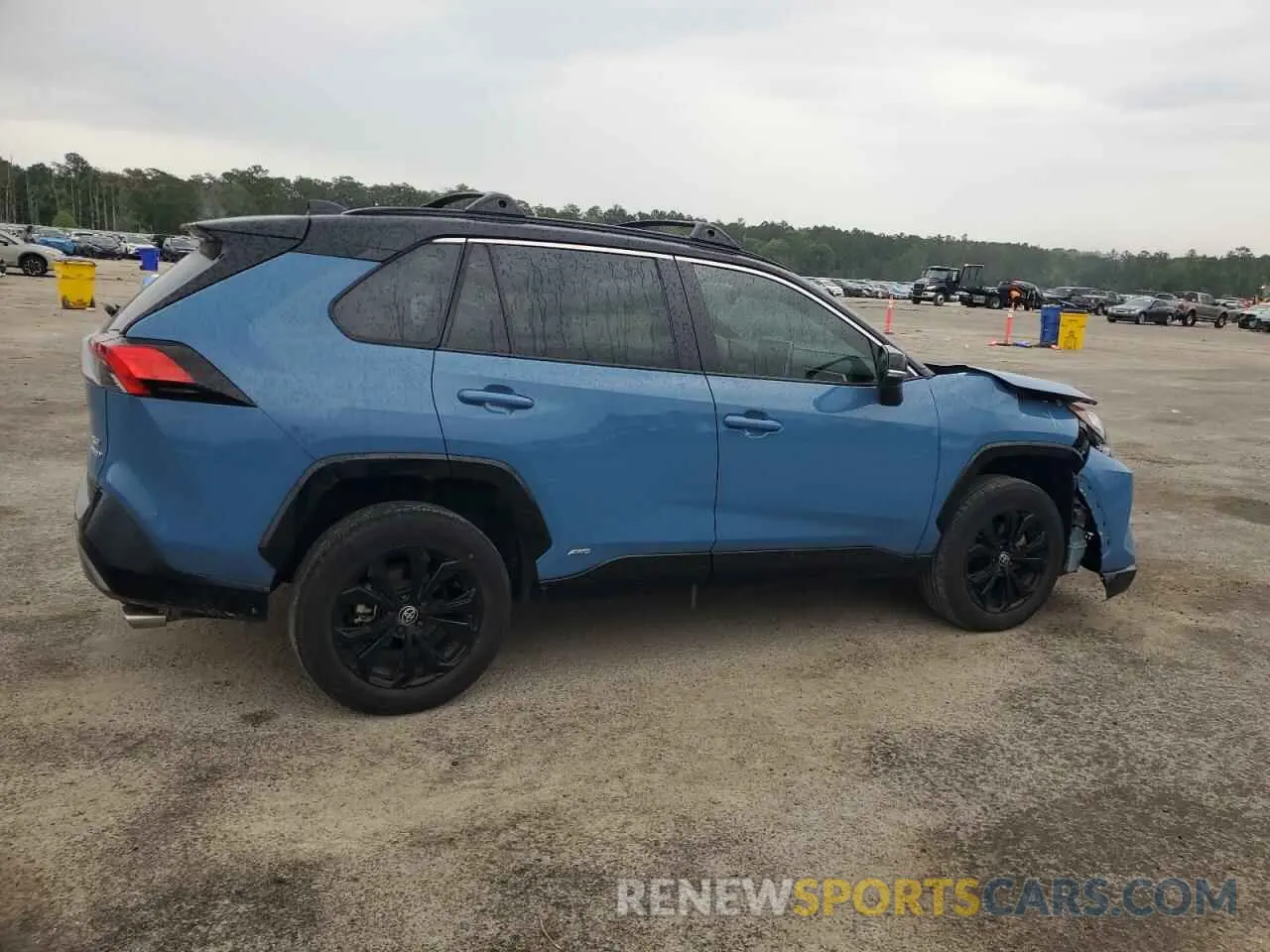 3 Photograph of a damaged car 4T3E6RFV3NU097998 TOYOTA RAV4 2022