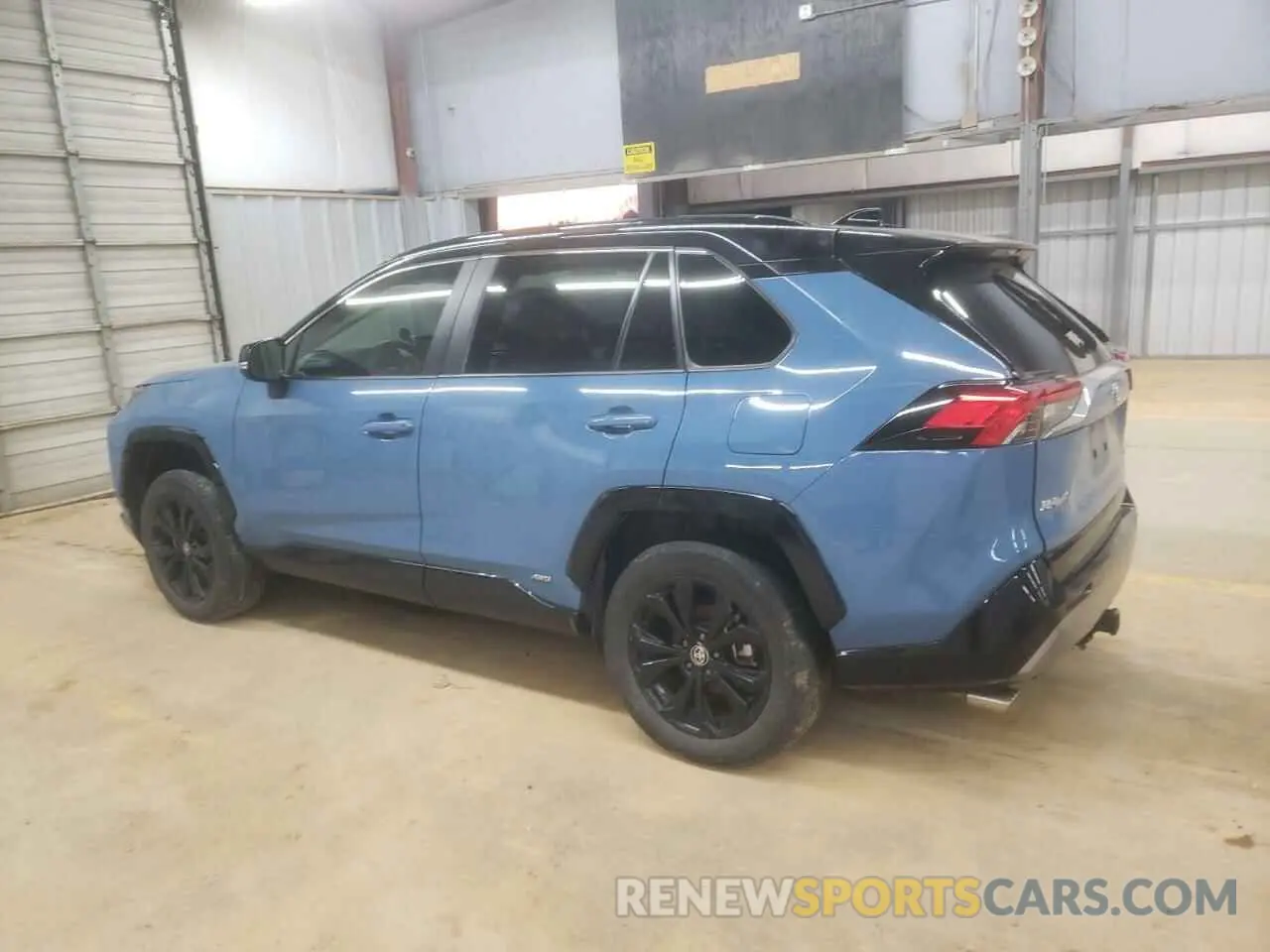 2 Photograph of a damaged car 4T3E6RFV5NU080734 TOYOTA RAV4 2022