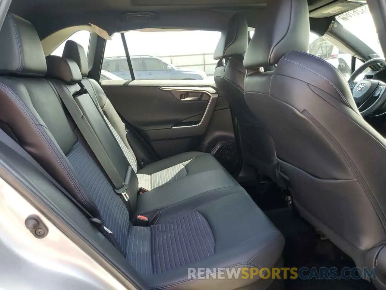 11 Фотография поврежденного автомобиля 4T3E6RFV6NU078023 TOYOTA RAV4 2022