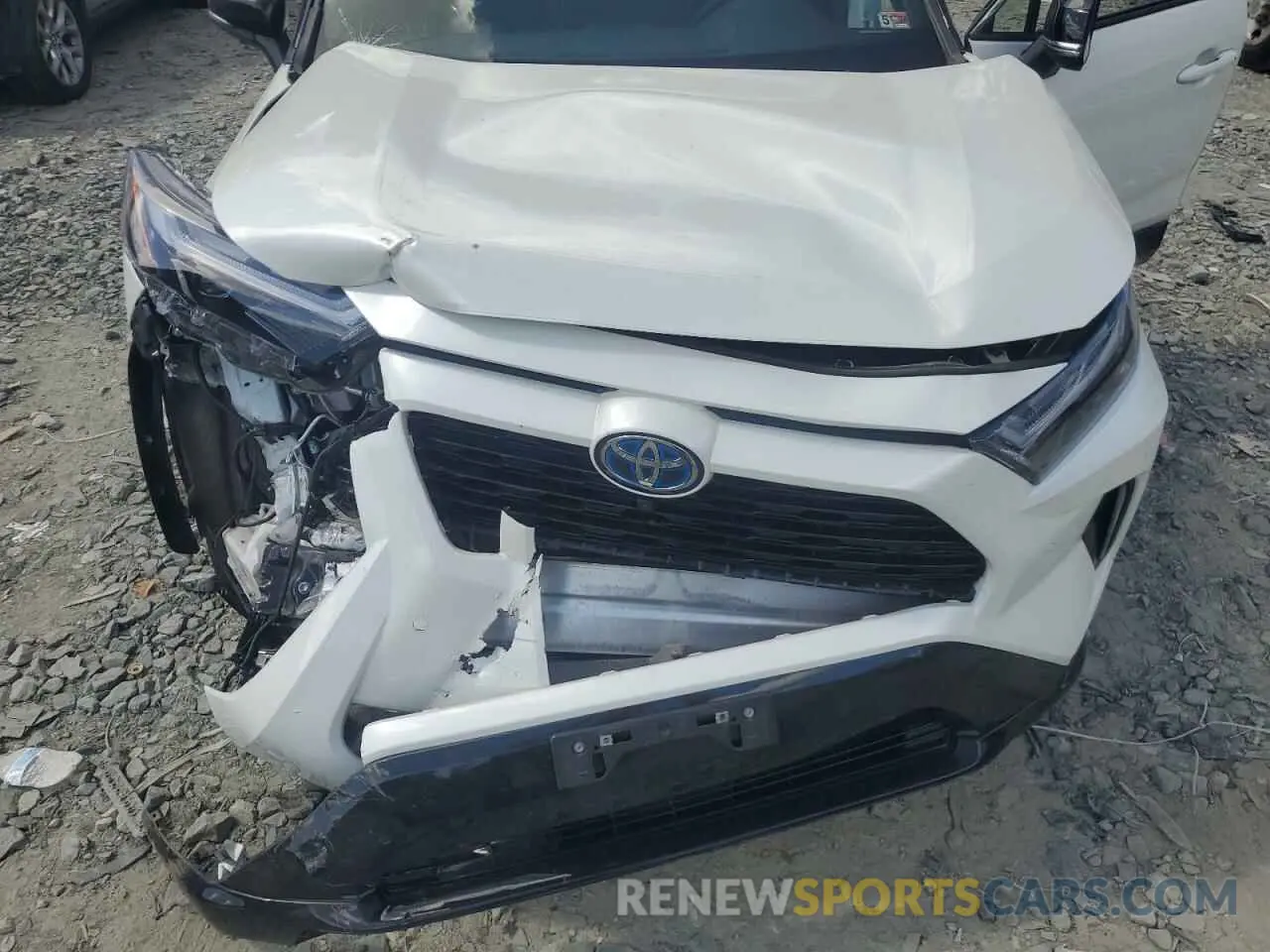 12 Photograph of a damaged car 4T3E6RFV8NU078931 TOYOTA RAV4 2022