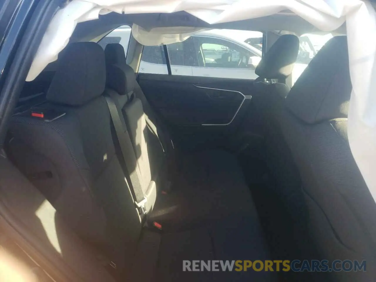 6 Фотография поврежденного автомобиля 4T3MWRFV3NU051843 TOYOTA RAV4 2022