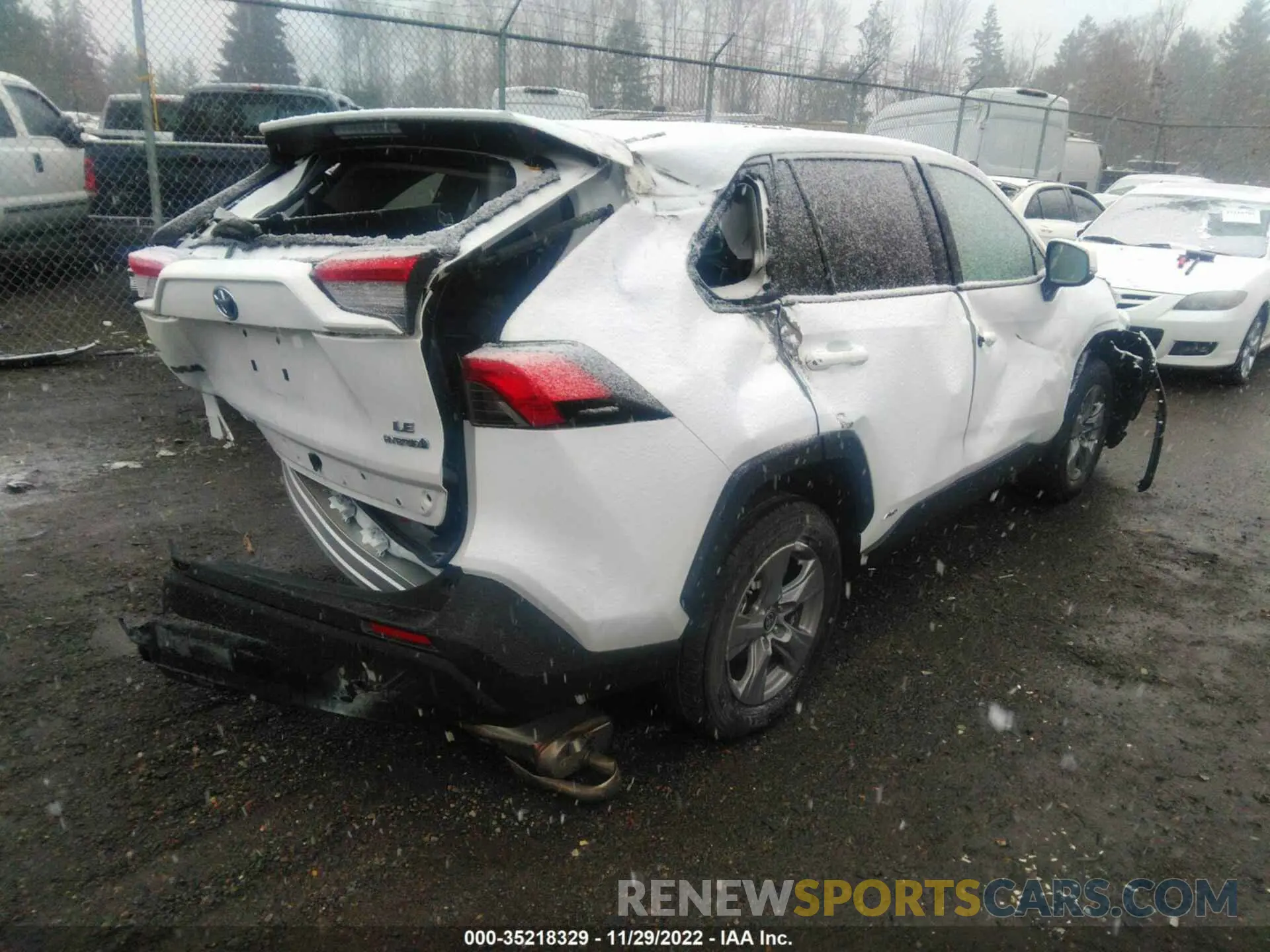 4 Фотография поврежденного автомобиля 4T3MWRFV4NU069638 TOYOTA RAV4 2022