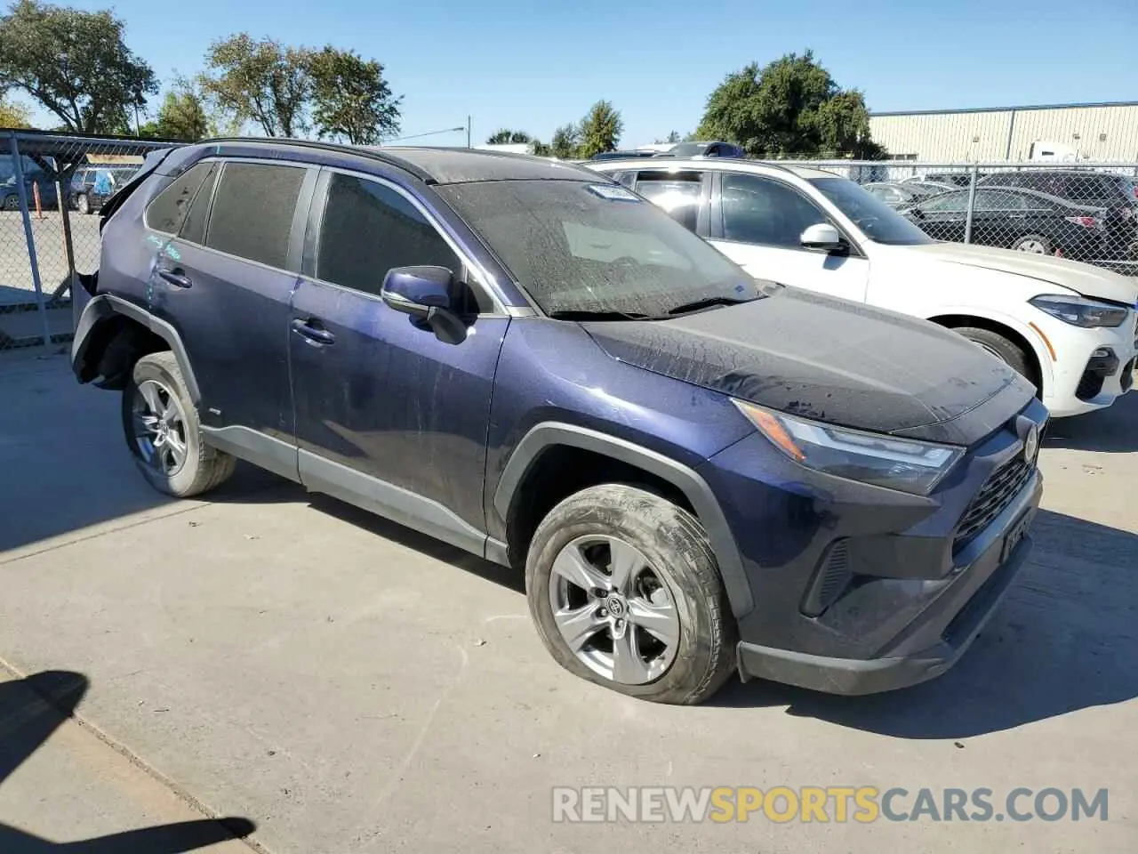 4 Photograph of a damaged car 4T3RWRFV0NU060120 TOYOTA RAV4 2022