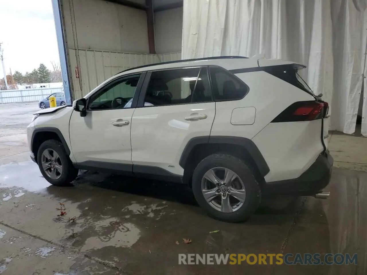 2 Photograph of a damaged car 4T3RWRFV2NU078988 TOYOTA RAV4 2022