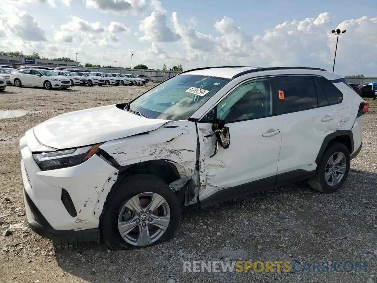 1 Photograph of a damaged car 4T3RWRFV4NU070164 TOYOTA RAV4 2022