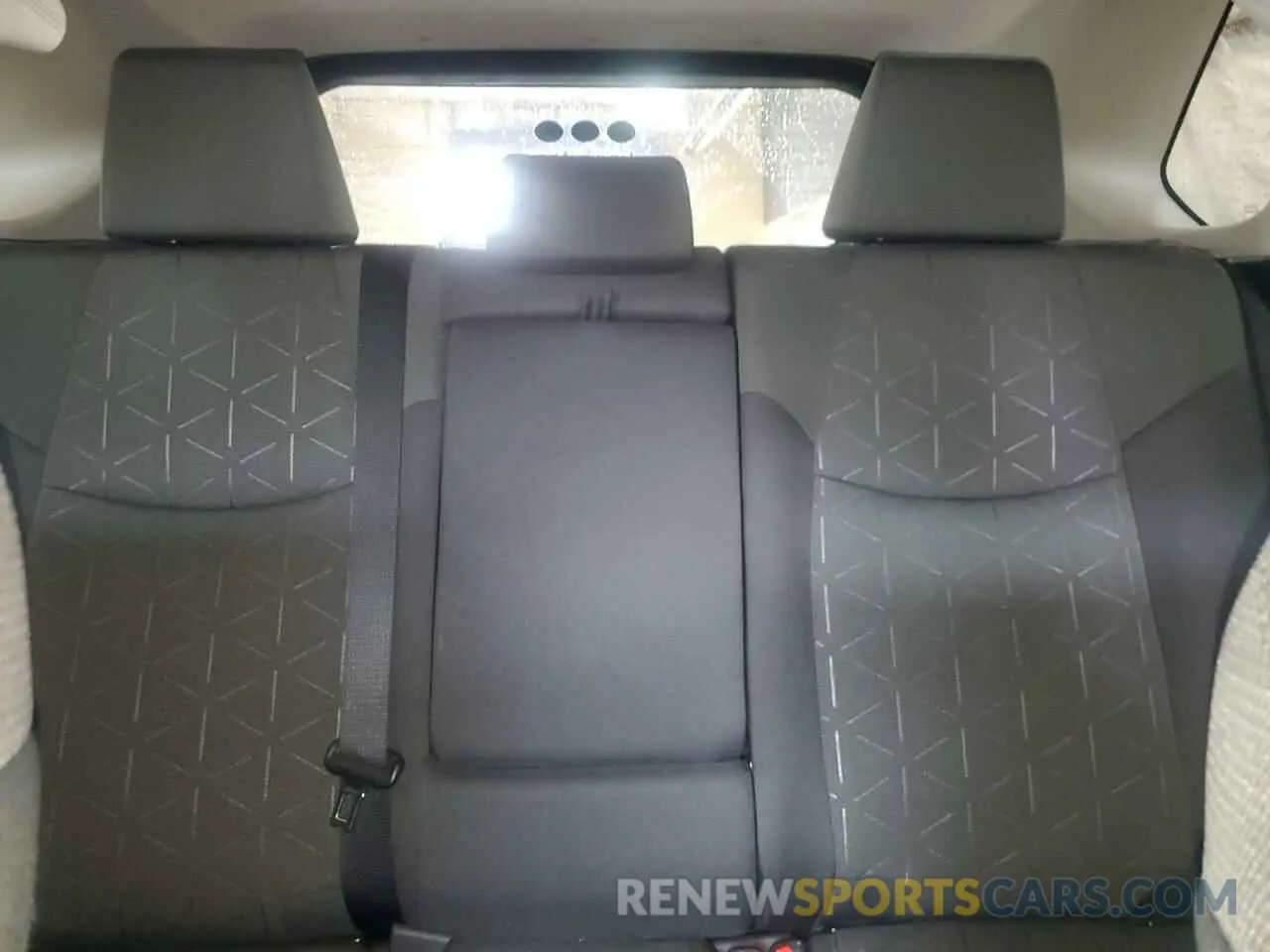 10 Photograph of a damaged car 4T3RWRFV4NU070164 TOYOTA RAV4 2022