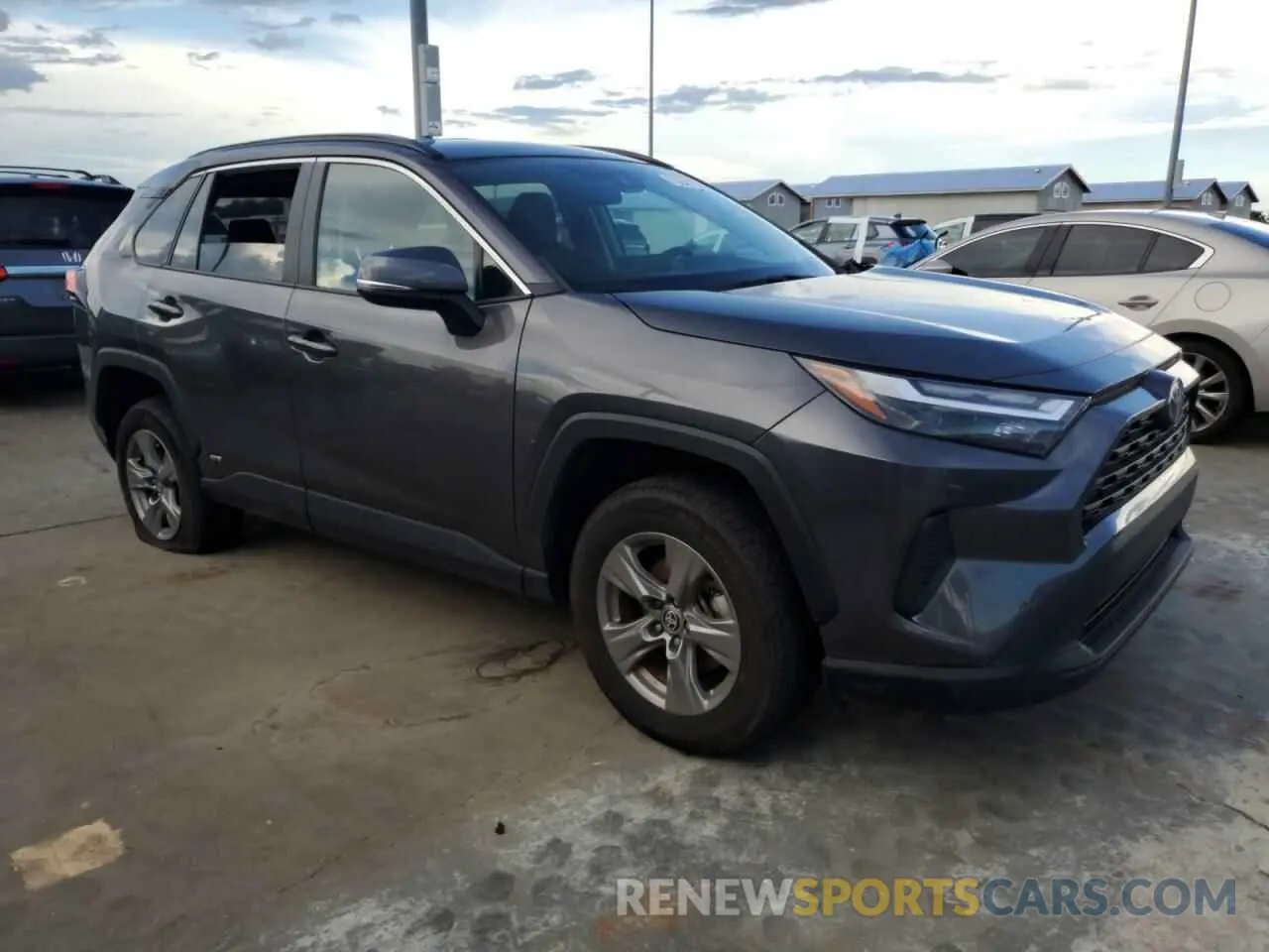 4 Фотография поврежденного автомобиля 4T3RWRFV4NU079382 TOYOTA RAV4 2022