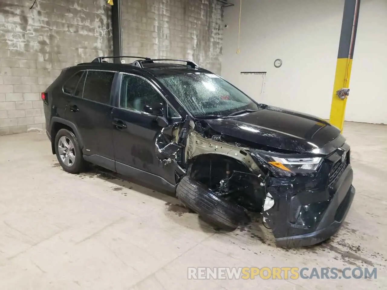 4 Фотография поврежденного автомобиля 4T3RWRFV5NU067760 TOYOTA RAV4 2022