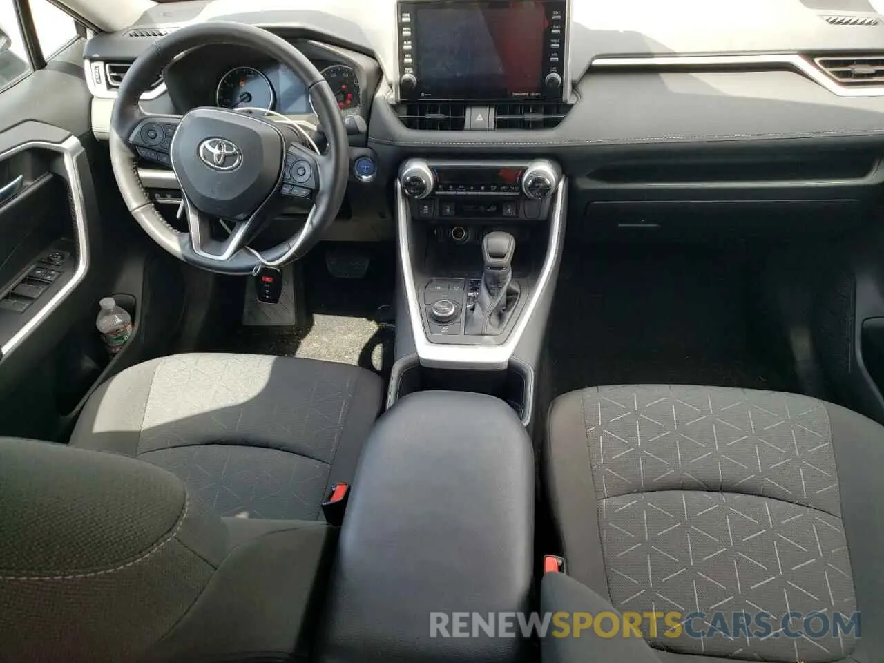 8 Photograph of a damaged car 4T3RWRFV7NU057408 TOYOTA RAV4 2022