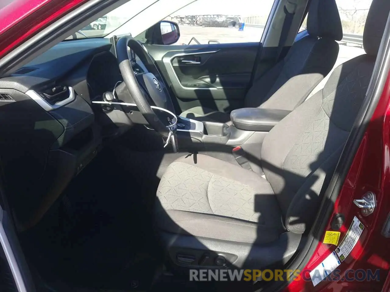 7 Photograph of a damaged car 4T3RWRFV9NU057541 TOYOTA RAV4 2022