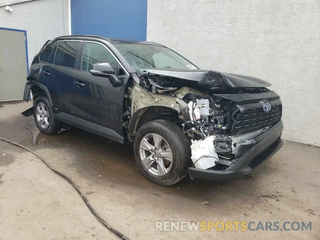 4 Photograph of a damaged car 4T3RWRFV9NU071746 TOYOTA RAV4 2022