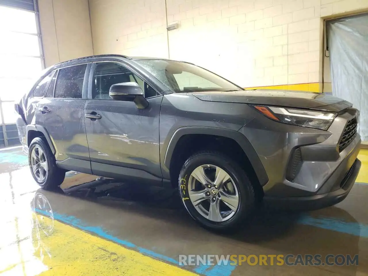 4 Photograph of a damaged car 4T3RWRFVXNU056169 TOYOTA RAV4 2022