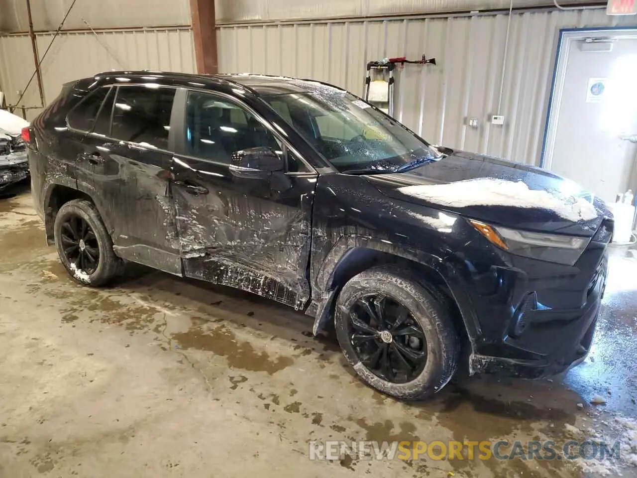 4 Photograph of a damaged car 4T3T6RFV3NU069559 TOYOTA RAV4 2022