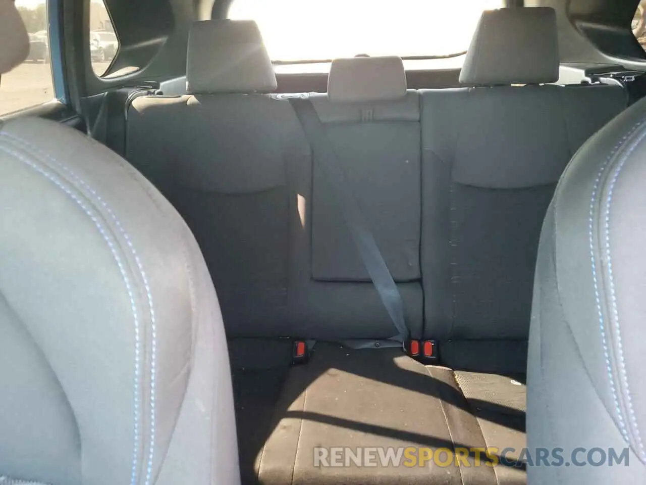 10 Photograph of a damaged car 4T3T6RFVXNU077433 TOYOTA RAV4 2022