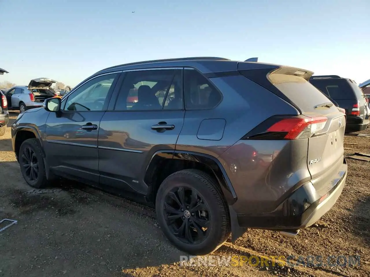 2 Фотография поврежденного автомобиля JTM16RFV3ND529565 TOYOTA RAV4 2022