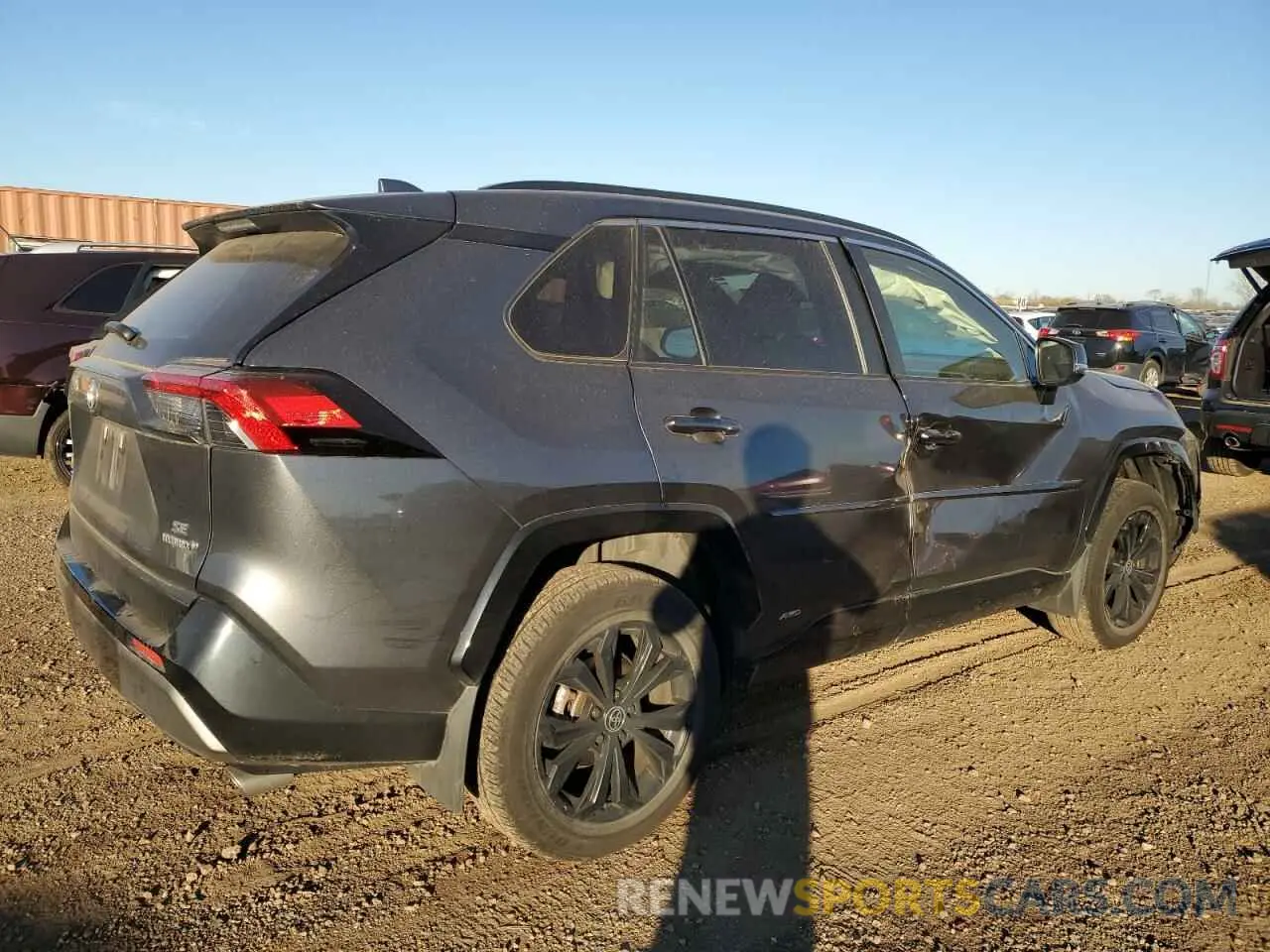 3 Фотография поврежденного автомобиля JTM16RFV3ND529565 TOYOTA RAV4 2022