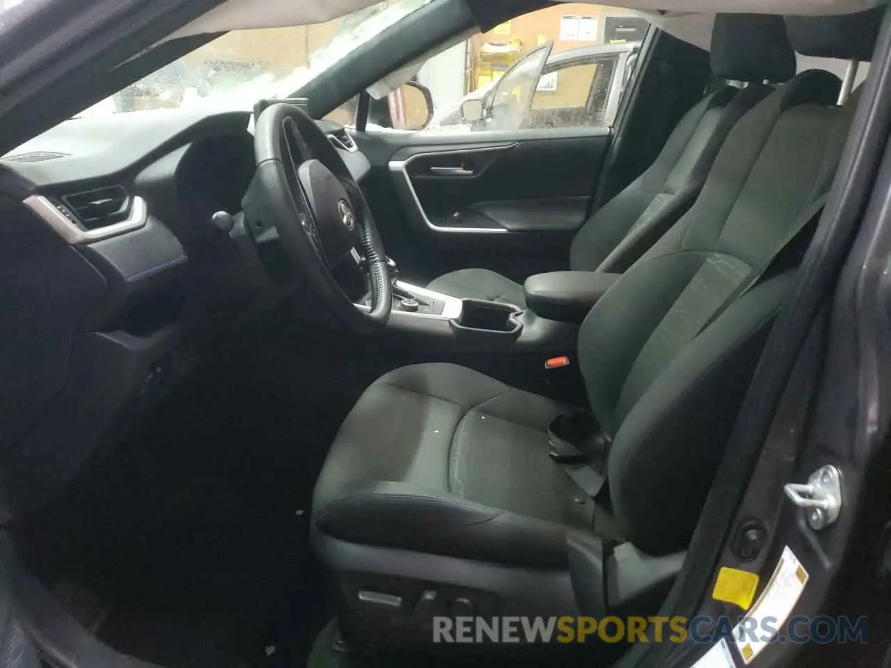 7 Photograph of a damaged car JTM16RFV4NJ017055 TOYOTA RAV4 2022