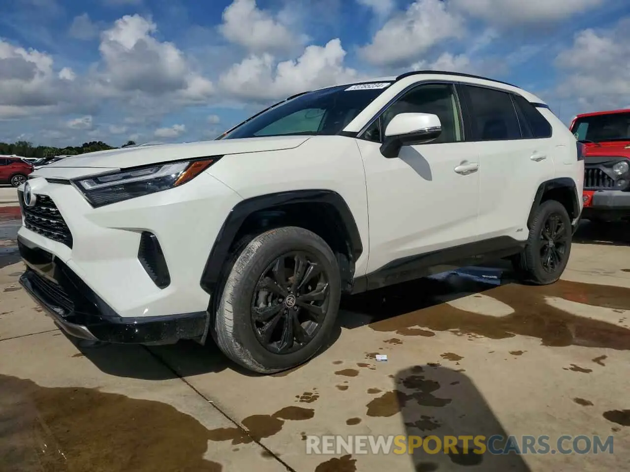 1 Photograph of a damaged car JTM16RFV8ND070100 TOYOTA RAV4 2022