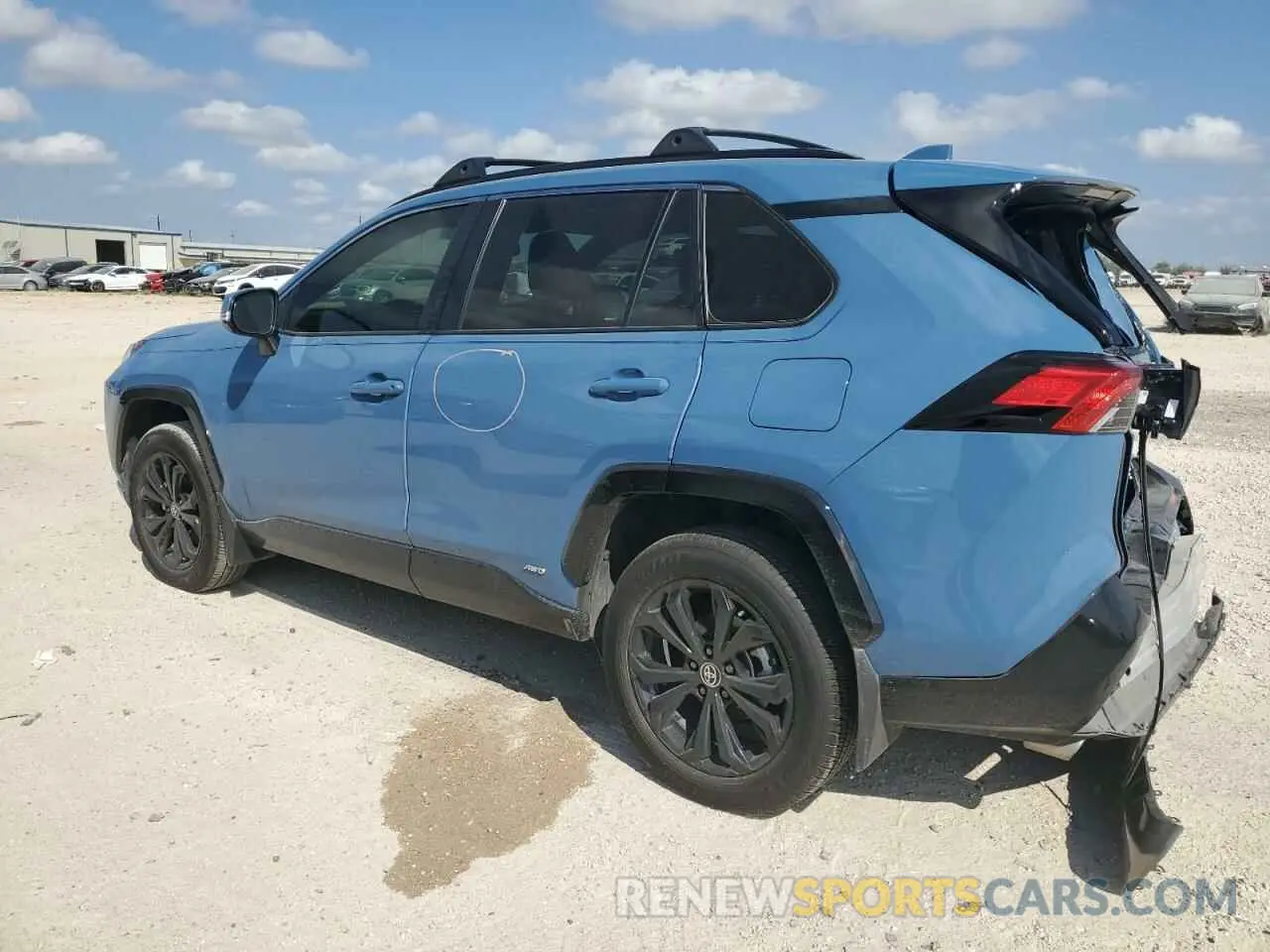 2 Photograph of a damaged car JTM16RFV9ND067562 TOYOTA RAV4 2022