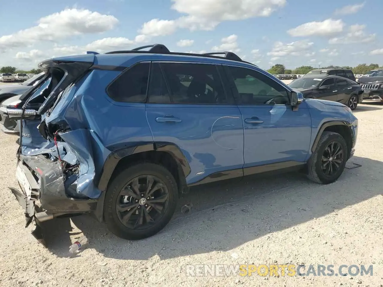3 Photograph of a damaged car JTM16RFV9ND067562 TOYOTA RAV4 2022