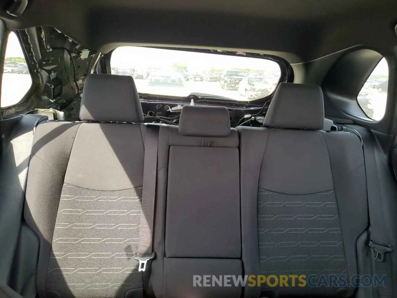 10 Photograph of a damaged car JTM16RFVXNJ016590 TOYOTA RAV4 2022