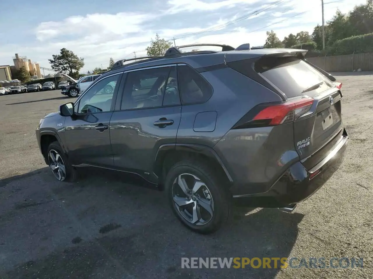 2 Photograph of a damaged car JTMAB3FV1ND085577 TOYOTA RAV4 2022