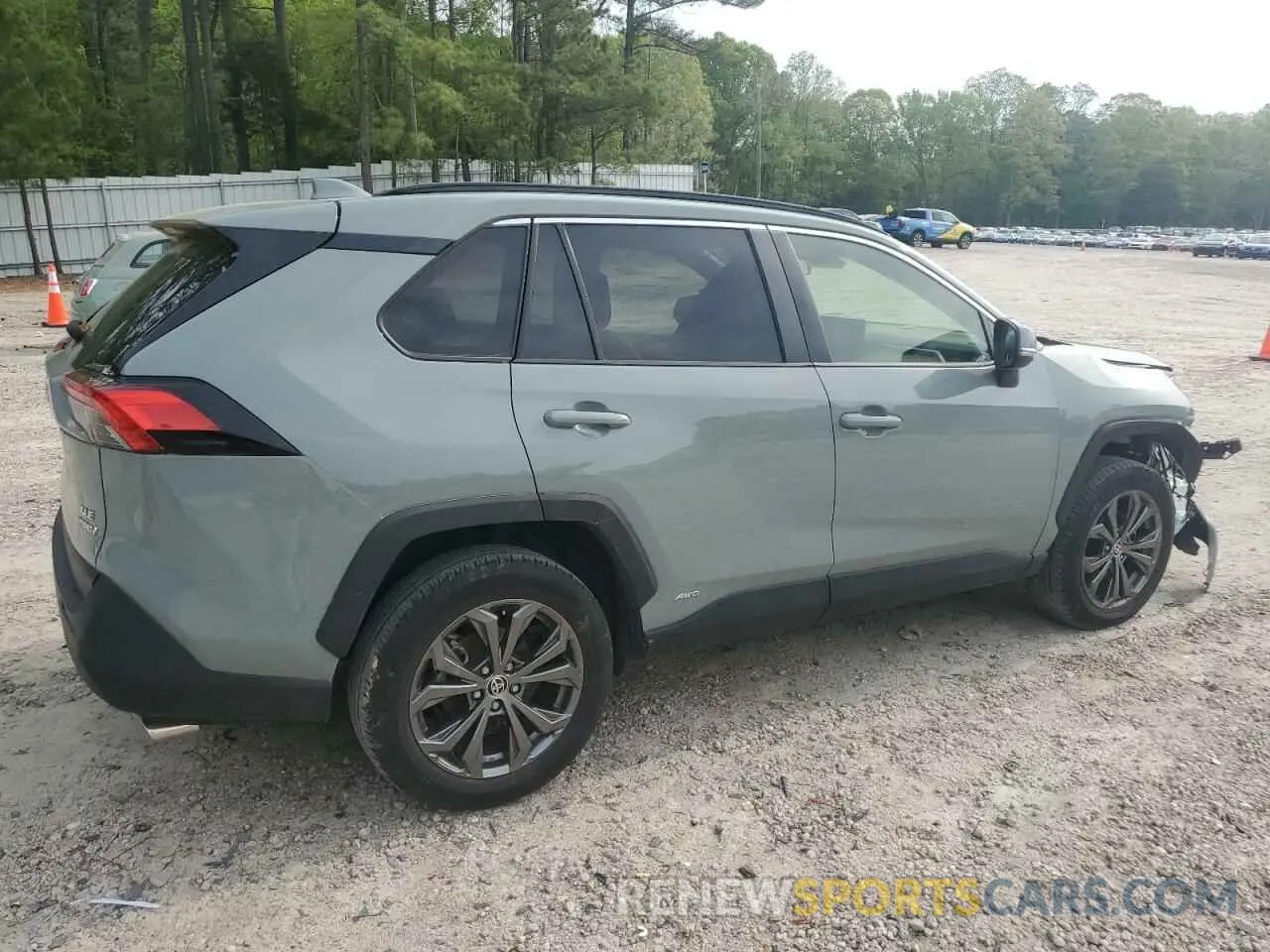 3 Photograph of a damaged car JTMB6RFV2ND064491 TOYOTA RAV4 2022