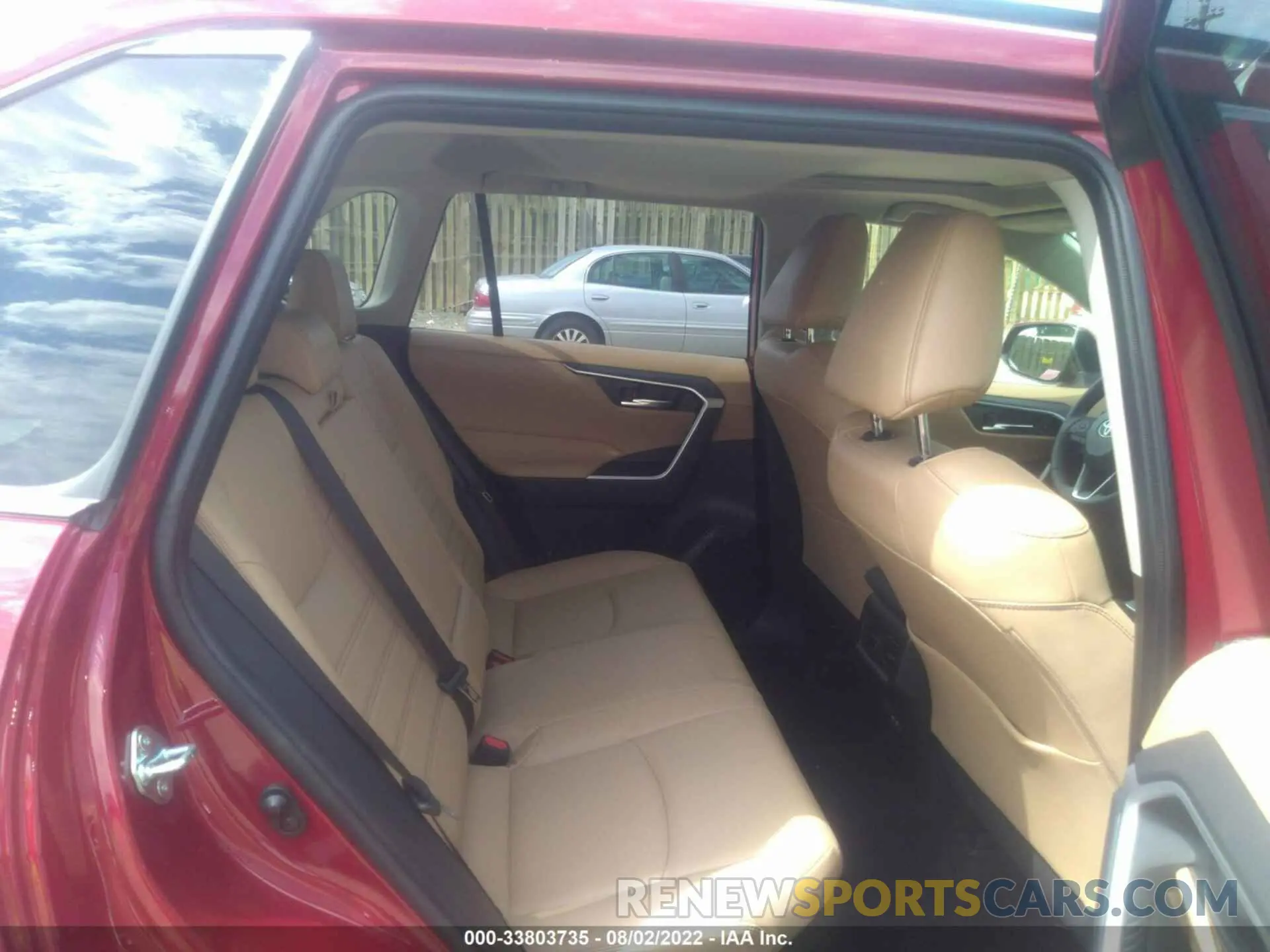8 Фотография поврежденного автомобиля JTMB6RFV3ND052592 TOYOTA RAV4 2022