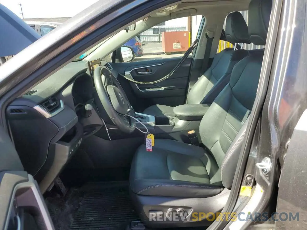 7 Фотография поврежденного автомобиля JTMB6RFV4ND049507 TOYOTA RAV4 2022
