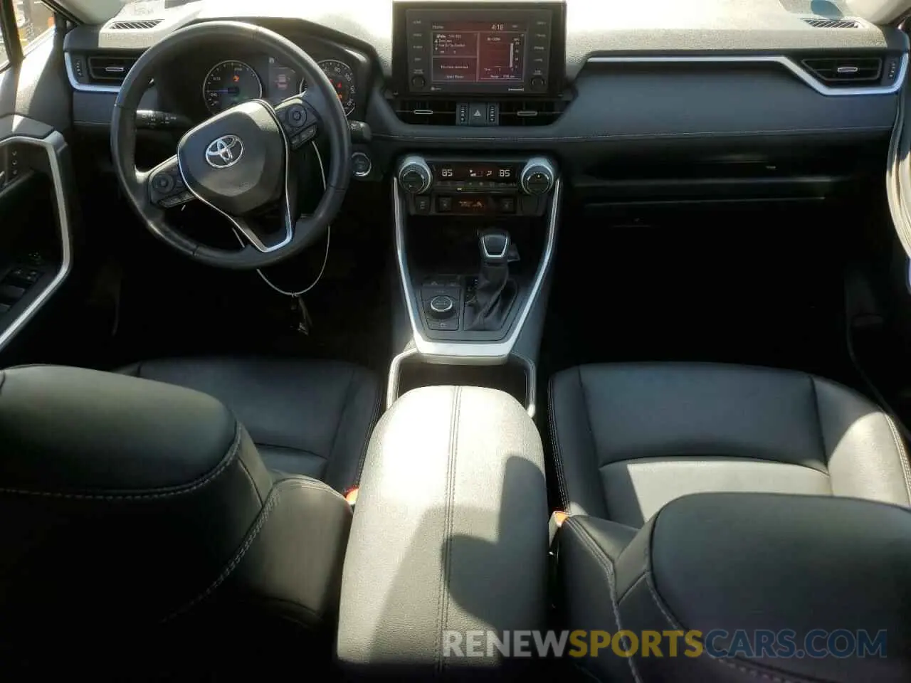 8 Фотография поврежденного автомобиля JTMB6RFV4ND049507 TOYOTA RAV4 2022