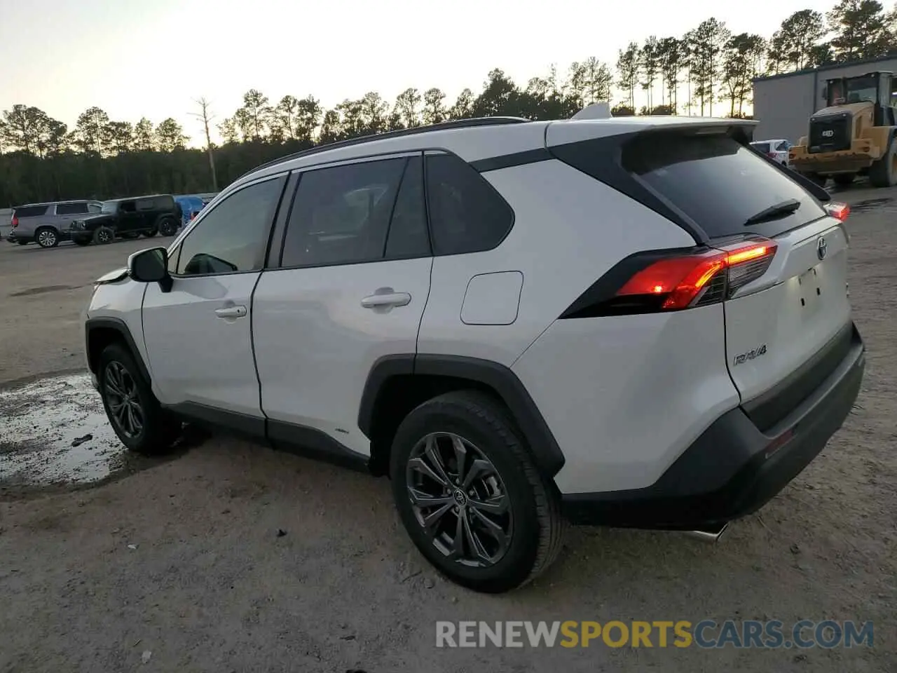 2 Фотография поврежденного автомобиля JTMB6RFV6ND530049 TOYOTA RAV4 2022