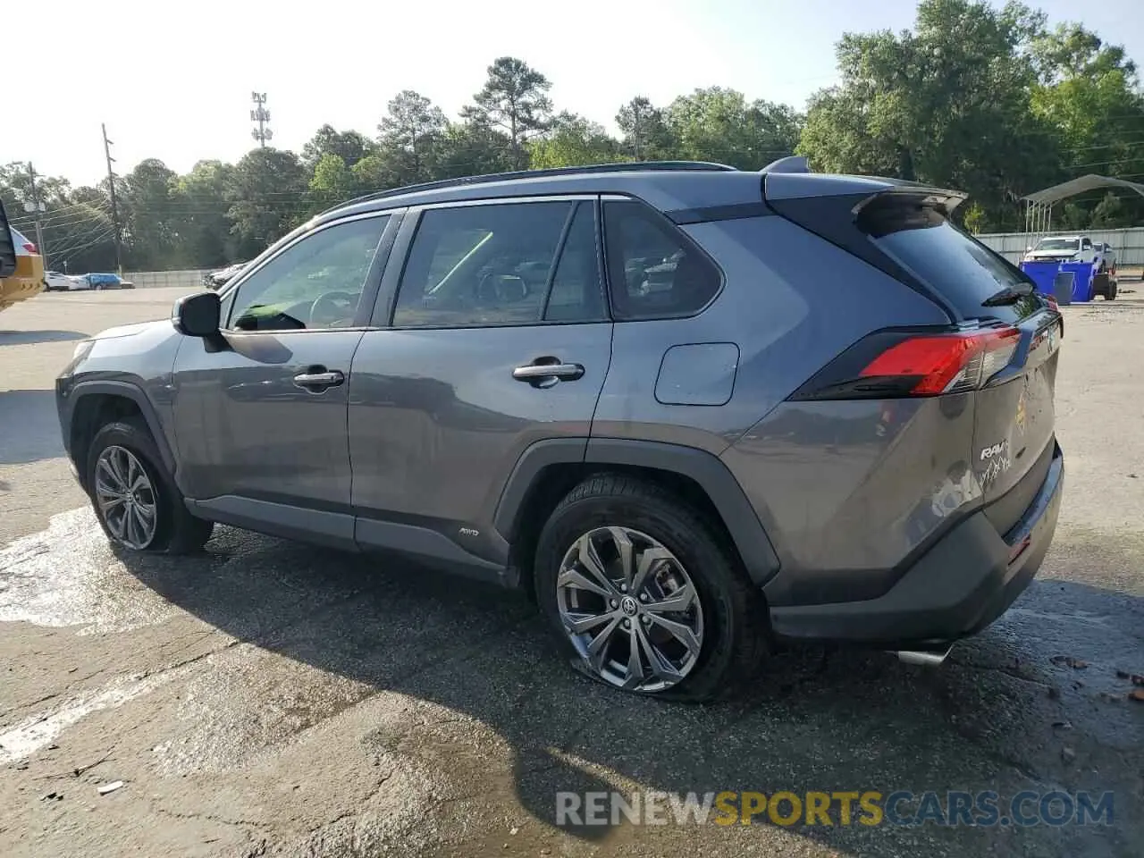 2 Photograph of a damaged car JTMB6RFV7ND074451 TOYOTA RAV4 2022
