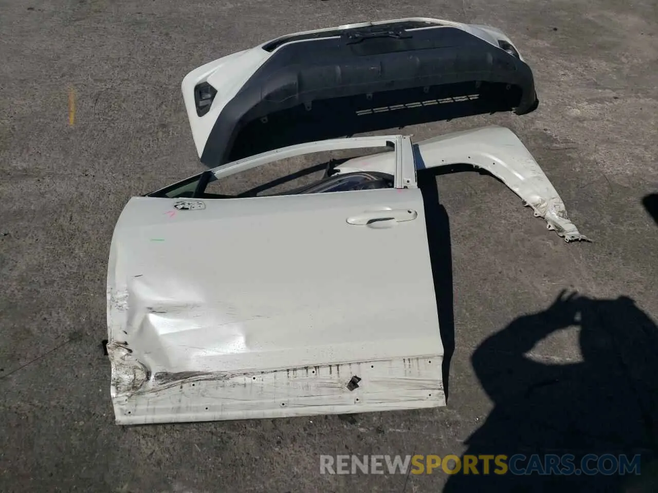 13 Фотография поврежденного автомобиля JTMB6RFV8ND073938 TOYOTA RAV4 2022