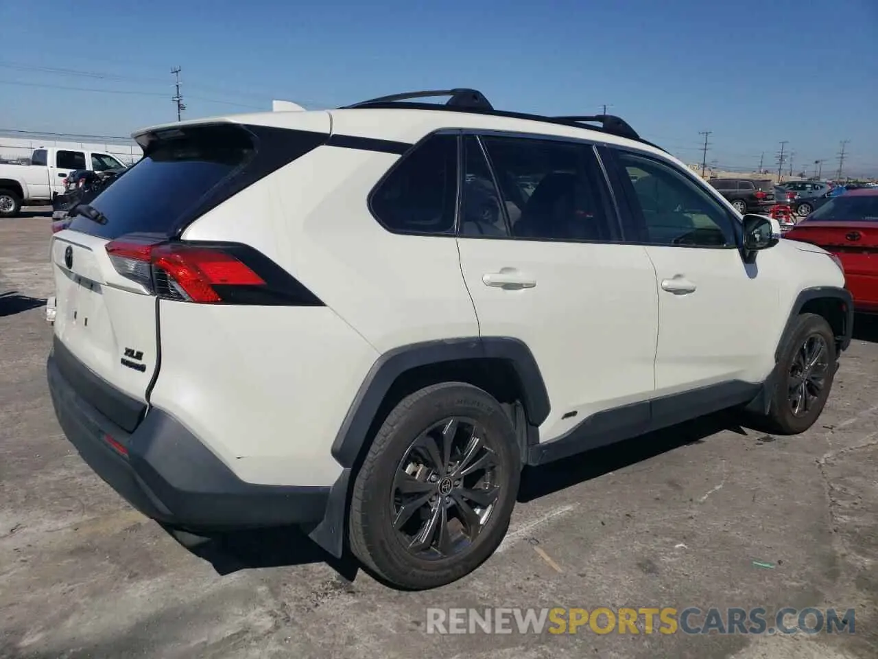 3 Фотография поврежденного автомобиля JTMB6RFV8ND073938 TOYOTA RAV4 2022