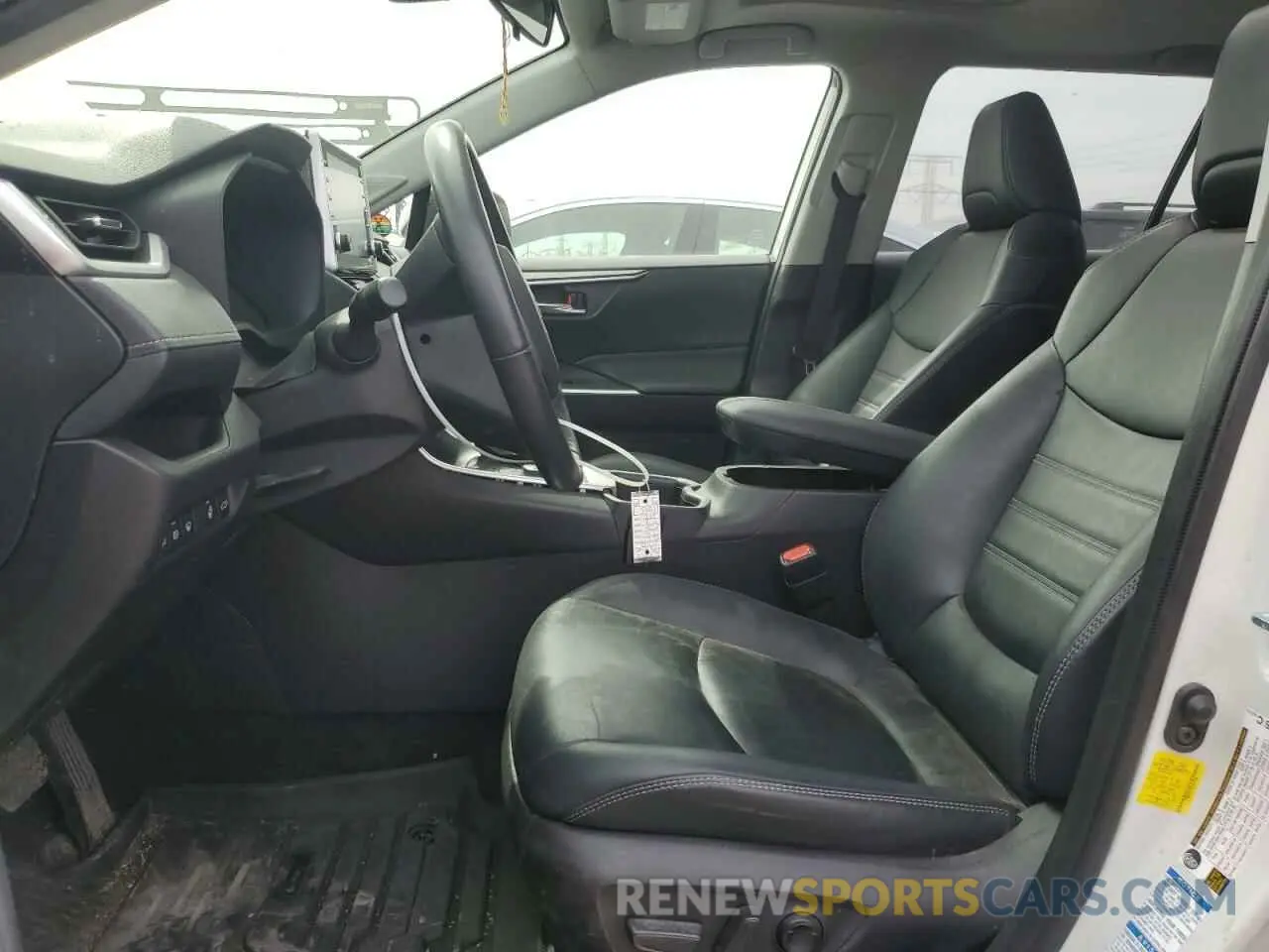 7 Фотография поврежденного автомобиля JTMB6RFV8NJ013708 TOYOTA RAV4 2022