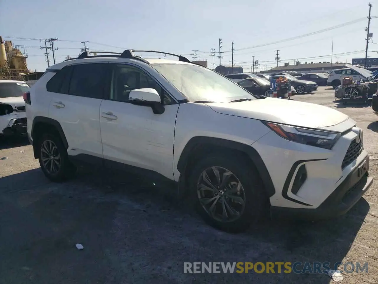 4 Photograph of a damaged car JTMB6RFV9ND078436 TOYOTA RAV4 2022