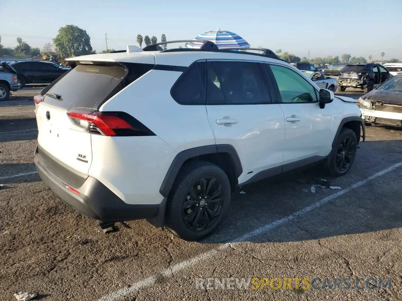3 Фотография поврежденного автомобиля JTMB6RFVXND525016 TOYOTA RAV4 2022