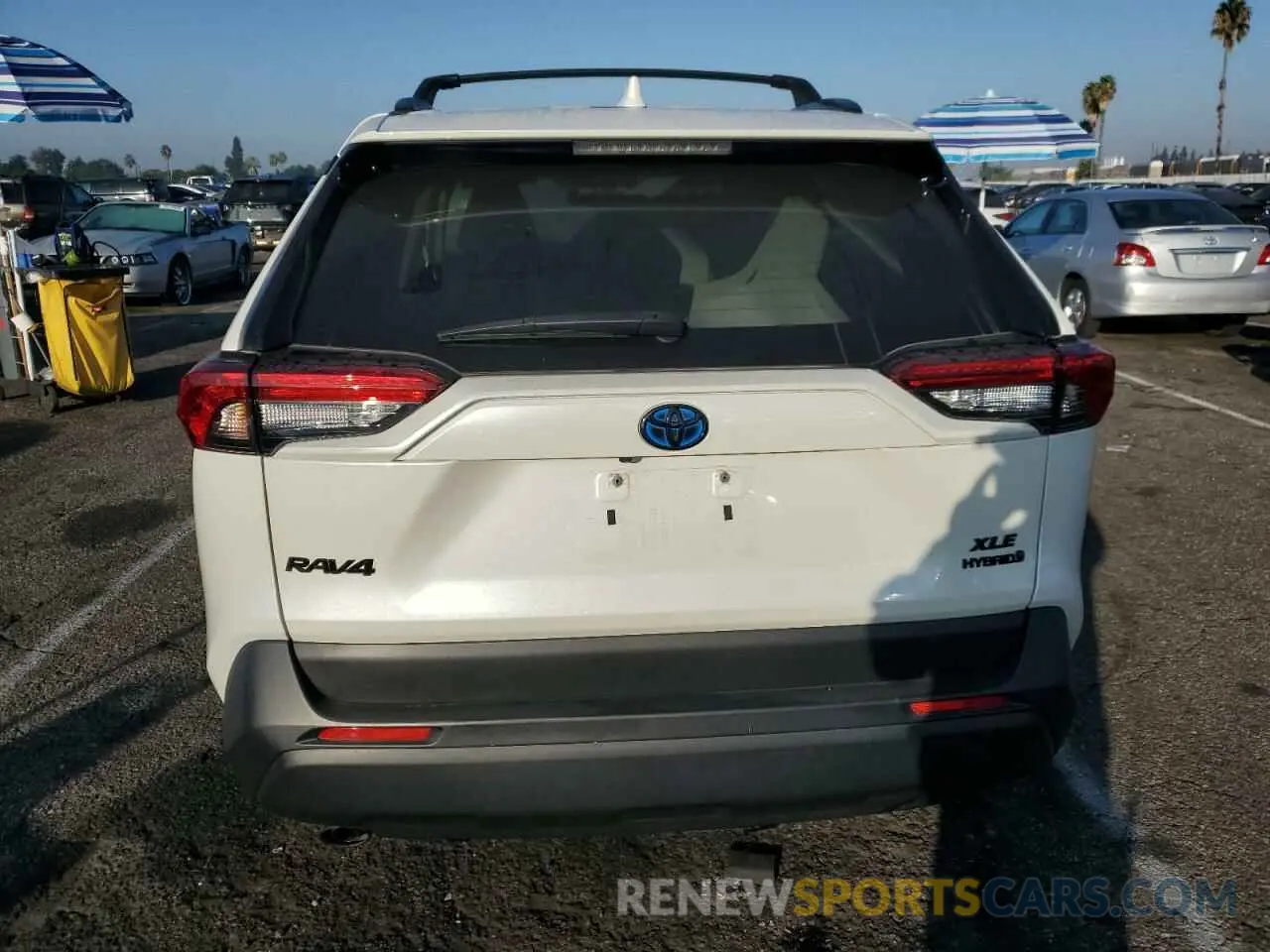 6 Фотография поврежденного автомобиля JTMB6RFVXND525016 TOYOTA RAV4 2022