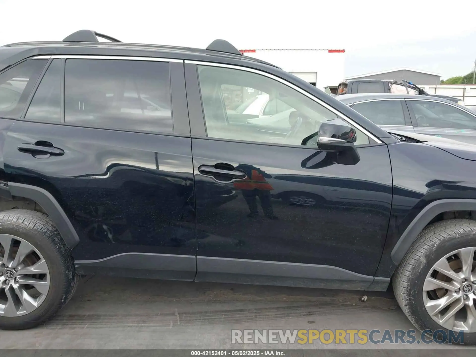13 Фотография поврежденного автомобиля JTMC1RFV0ND085813 TOYOTA RAV4 2022