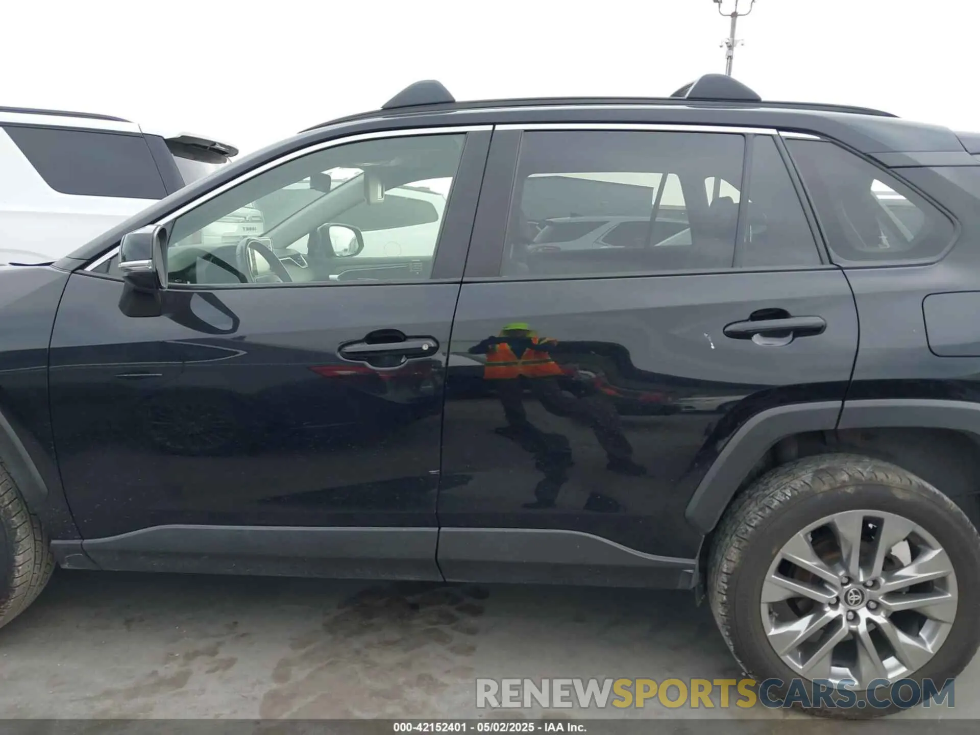 14 Фотография поврежденного автомобиля JTMC1RFV0ND085813 TOYOTA RAV4 2022