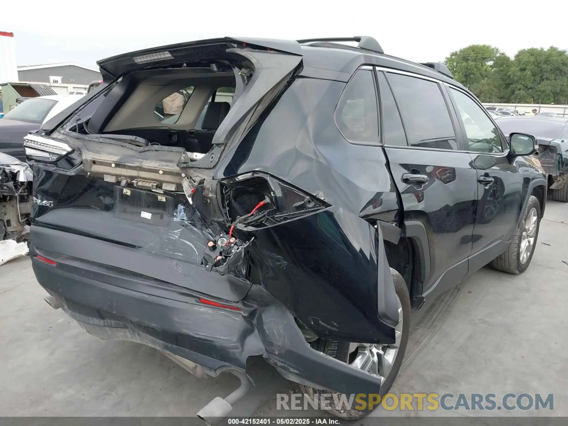 4 Фотография поврежденного автомобиля JTMC1RFV0ND085813 TOYOTA RAV4 2022