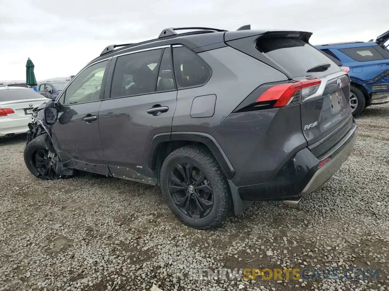 2 Photograph of a damaged car JTME6RFV0NJ023050 TOYOTA RAV4 2022