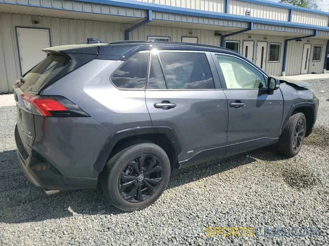 3 Photograph of a damaged car JTME6RFV3ND523685 TOYOTA RAV4 2022